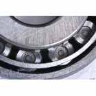 Front axle outer bearing >021979